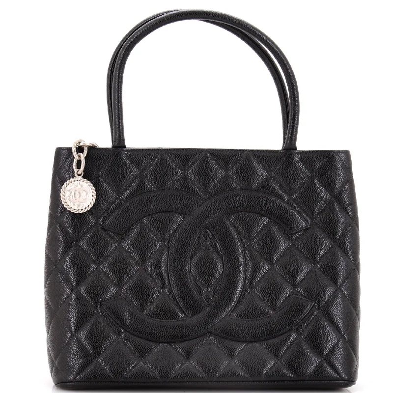 Medallion Tote Quilted Caviar