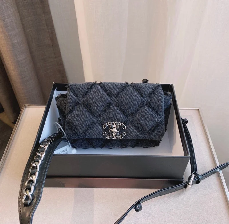 Denim wear Chanel ladies handbag