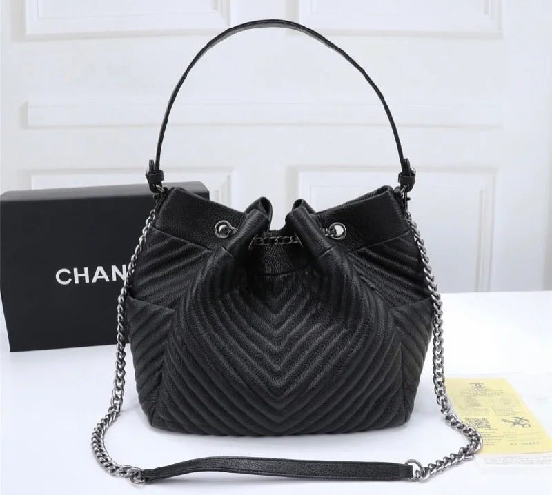 Leather Black Chanel woman Handbag