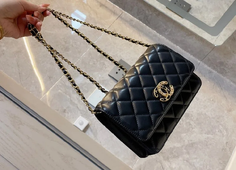 Leather Chanel Woman Handbag