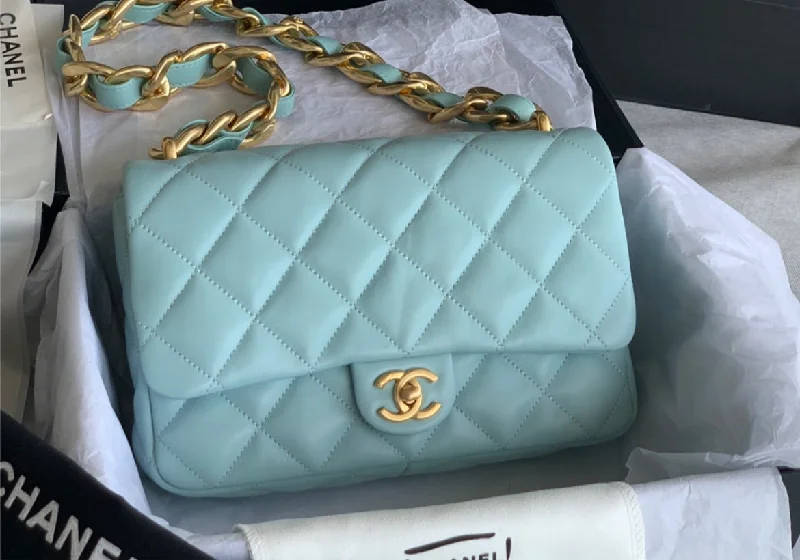 Chanel new woman handbag